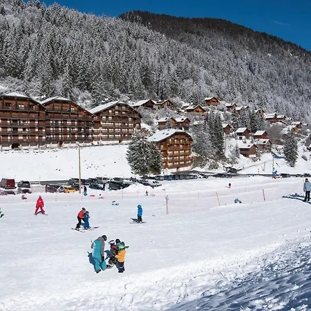 Le Pied Des Pistes, 5 Pers, Balcon Sud Est, Vue Sur Les Montagnes Apartmán